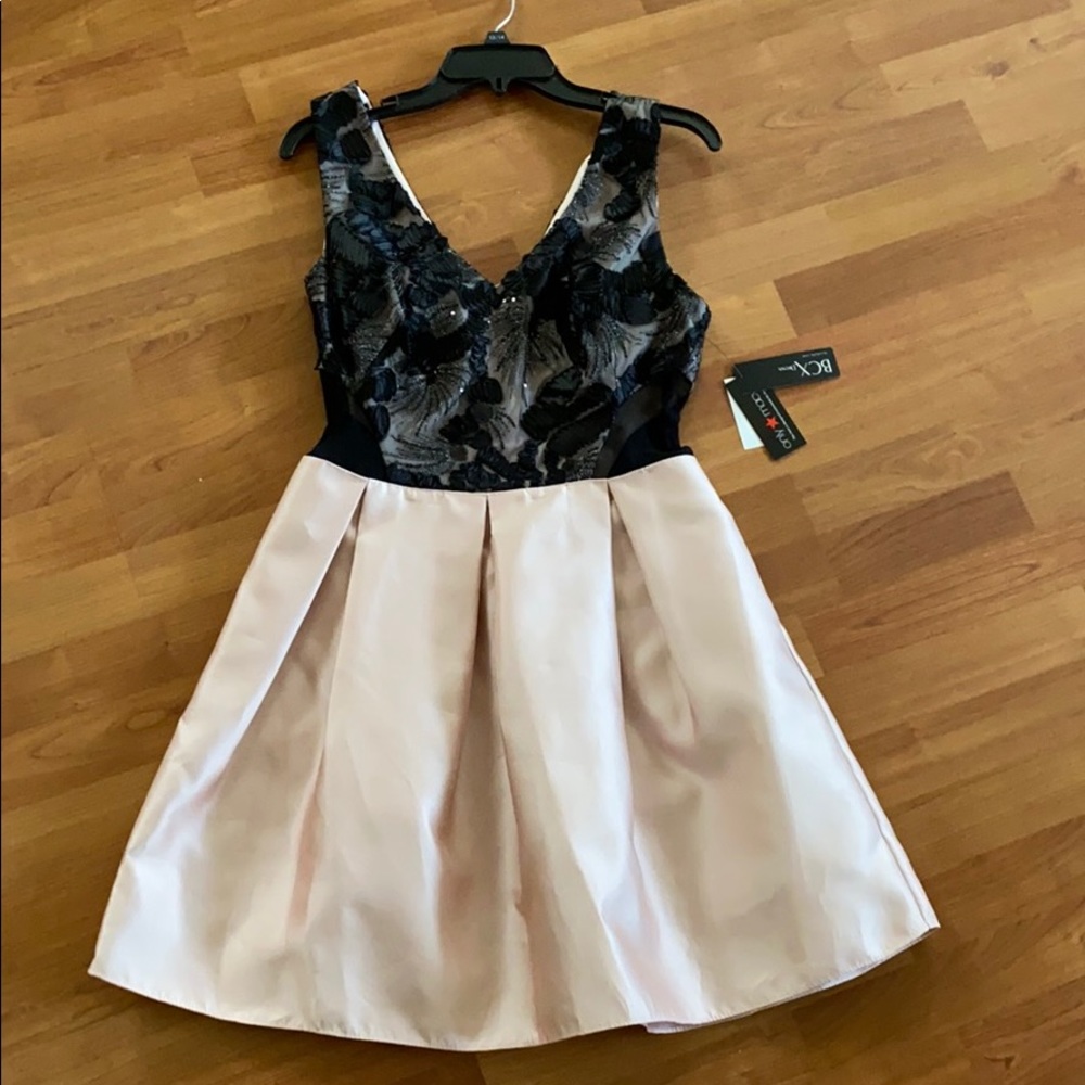 Beautiful homecoming/prom dress size 13 juniors